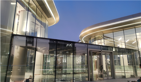 Photovoltaic Vacuum Door